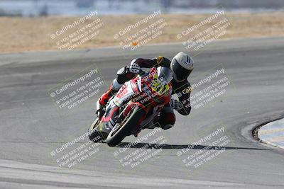 media/Feb-07-2025-CVMA Friday Practice (Fri) [[7034960ba2]]/2-Racer 2/Session 3 (Turn 8)/